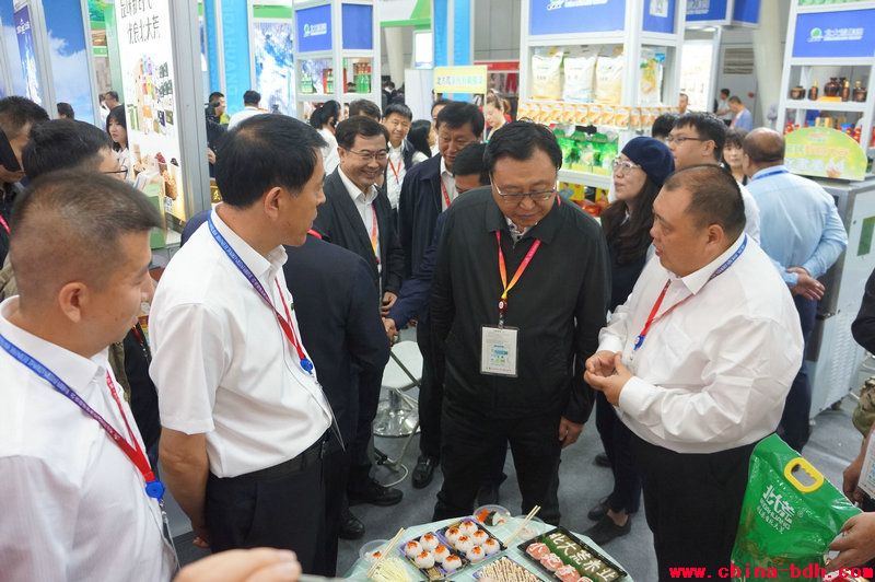 點擊瀏覽下一頁